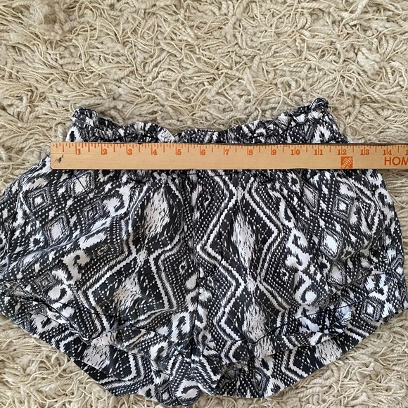 American Eagle Outfitters Shorts  High Rise - Picture 7 of 9